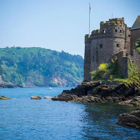 Riverside Apartment With Stunning Views & Patio Kingswear Exterior photo