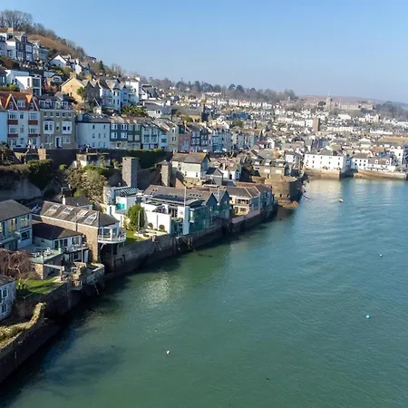 Riverside Apartment With Stunning Views & Patio Kingswear Exterior photo